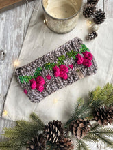 Load image into Gallery viewer, The Jingleberry Earwarmer digital knitting super bulky holiday PATTERN