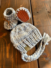 Load image into Gallery viewer, Luxury newborn bonnet booties set heirloom crochet knit merino baby shower gift new mom cute