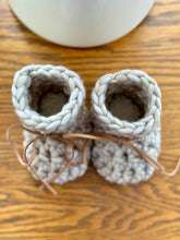 Load image into Gallery viewer, Luxury newborn crochet merino booties fall baby shower gift new mom cute pumpkin