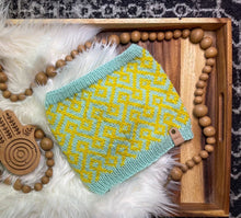 Load image into Gallery viewer, Here's Looking at You Cowl Knitting PATTERN colorwork fair isle