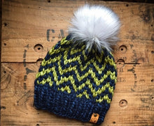 Load image into Gallery viewer, SUPER Find Your Way Beanie Super bulky knitting PATTERN