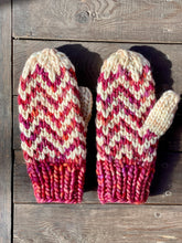 Load image into Gallery viewer, Super Find Your Way Mitts mitten knitting PATTERN