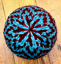 Load image into Gallery viewer, SUPER Find Your Way Beanie Super bulky knitting PATTERN