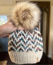 Load image into Gallery viewer, SUPER Find Your Way Beanie Super bulky knitting PATTERN