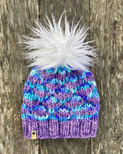 Load image into Gallery viewer, The Scalemaille Beanie knit PATTERN