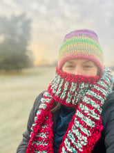 Load image into Gallery viewer, Luxury hand knit scarf gorgeous chunky big warm slow fashion hot pink fringe
