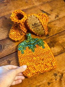 Luxury baby infant pumpkin beanie knit hat merino bootie set baby shower gift new mom cute