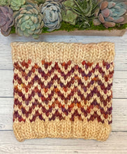 Load image into Gallery viewer, SUPER Find Your Way Cowl super bulky knitting PATTERN

